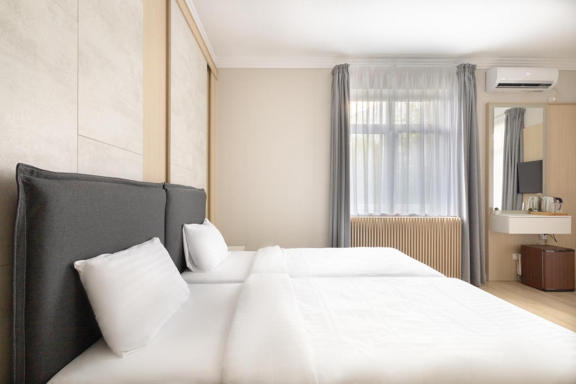 Piccolo Mondo By Citybookings Bucarest Extérieur photo